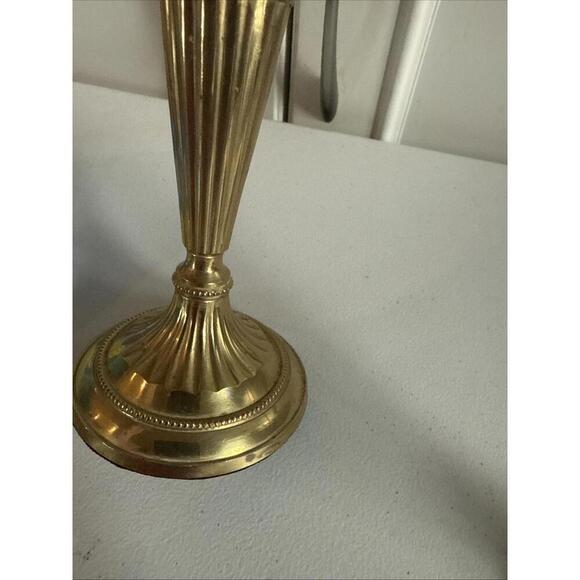 Vintage brass candlesticks set of two, 7.5 inches - Picture 12 of 15